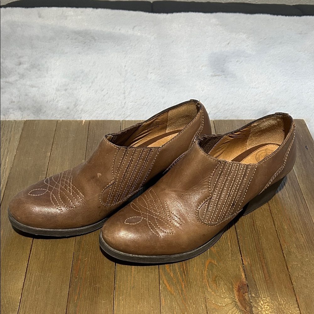 Nurture by Lamaze Brown Ankle Booties